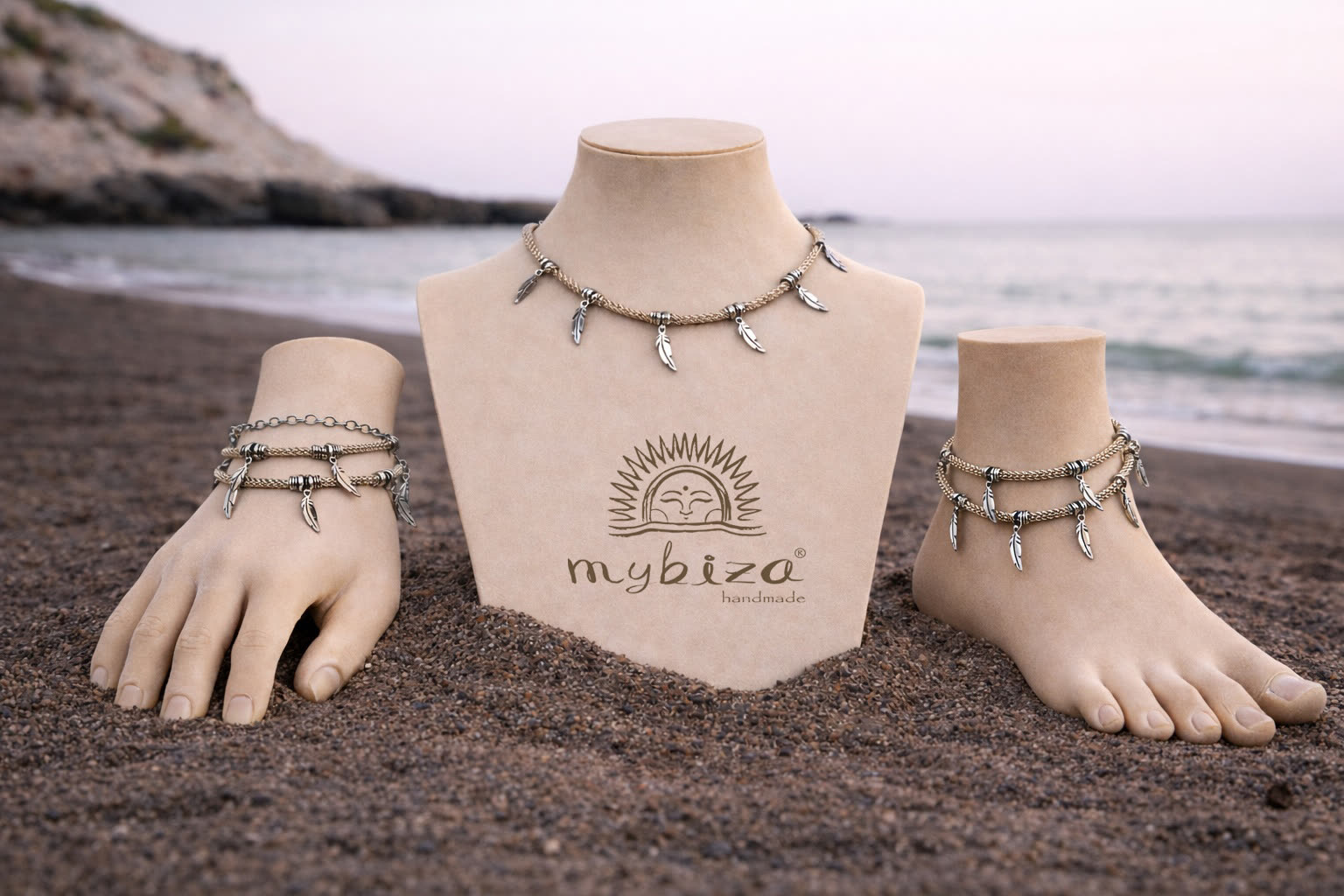 Colección Mybiza Handmade presentada frente al Mediterráneo